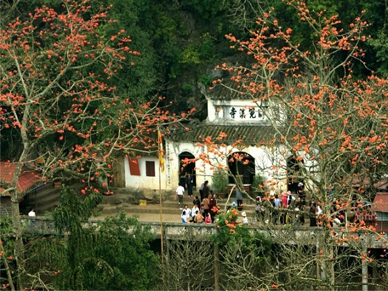 HÀ NỘI - CHÙA HƯƠNG trong ngày